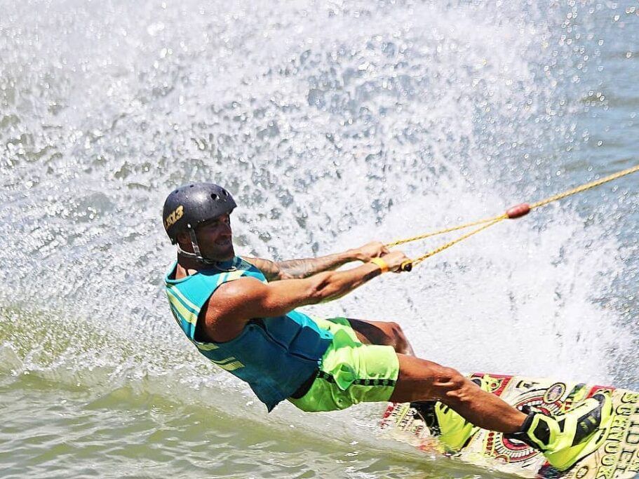 Wakeboard center