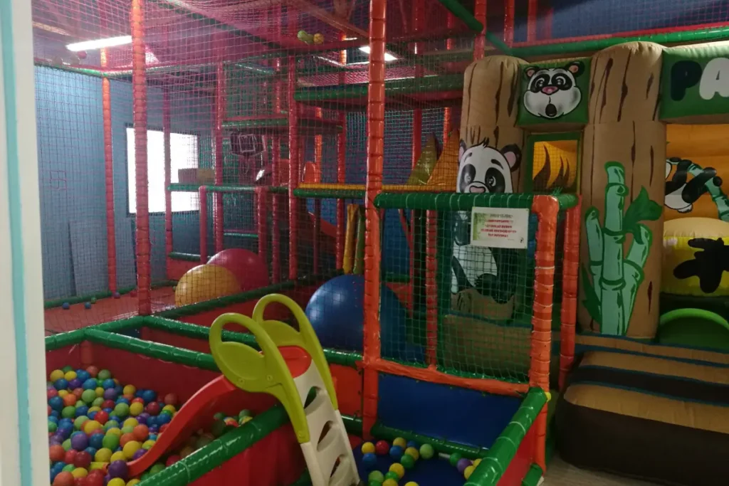 happyland mostoles