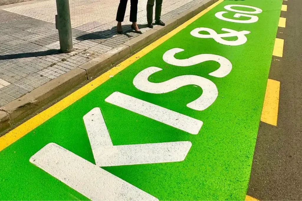 Kiss & Go, dejar a los niños en el colegio