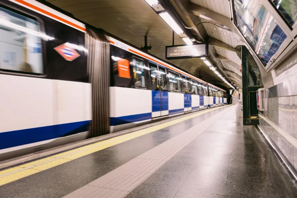 metro gratis niños