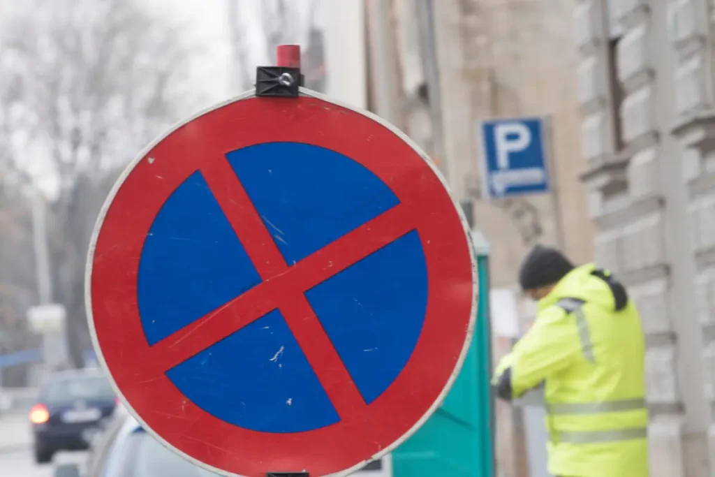 prohibicion de estacionamiento julio mado