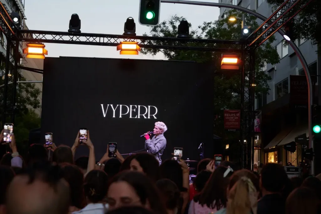 Vogue Fashion Night Out Madrid 2025 (4)