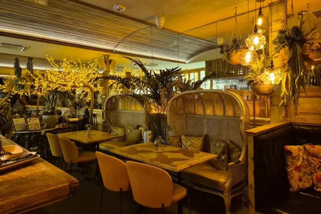 El Jardín Secreto de Salvador Bachiller restaurante romántico