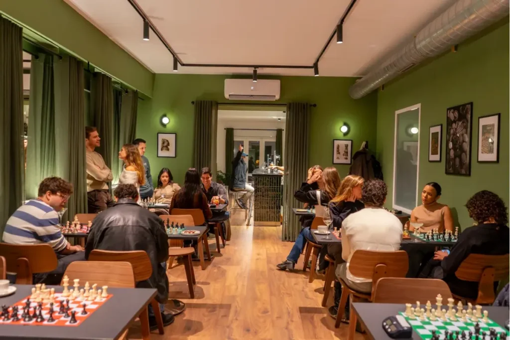 Gambit Café