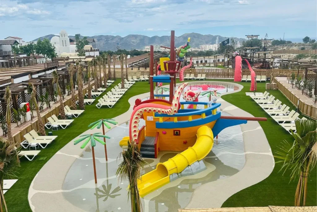hoteles con parque acuático para Semana Santa 2026