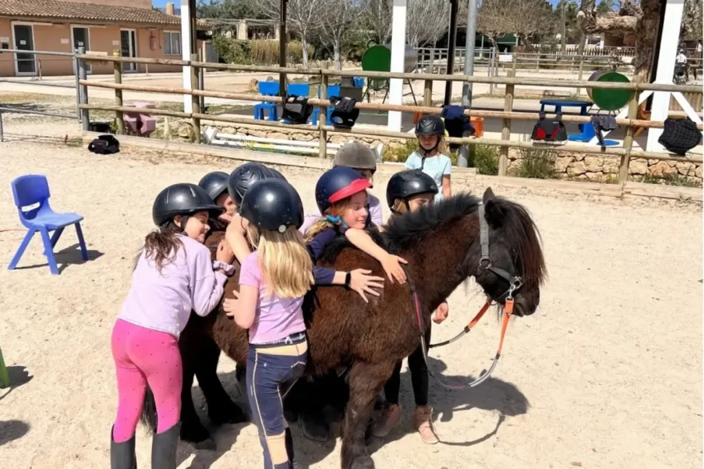 paseos en pony y caballo para niños en Madrid