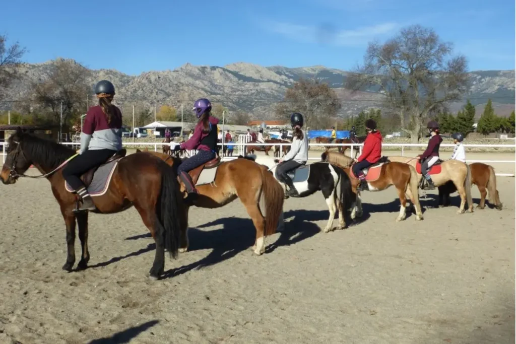 paseos en pony y caballo para niños en Madrid