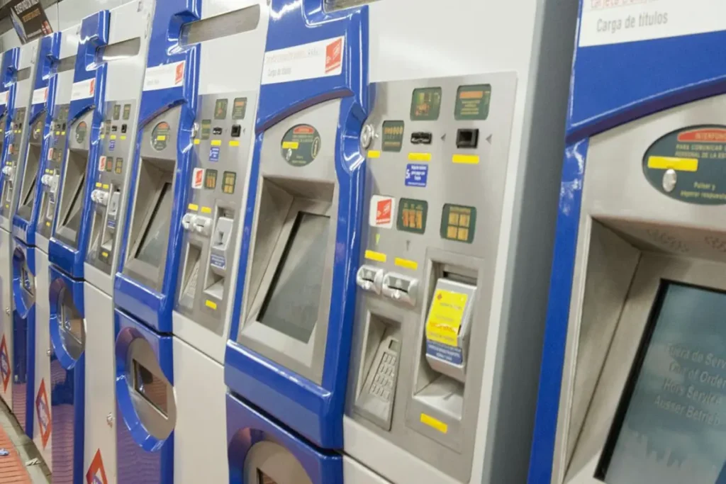 pago con tarjeta bancaria en el Metro de Madrid